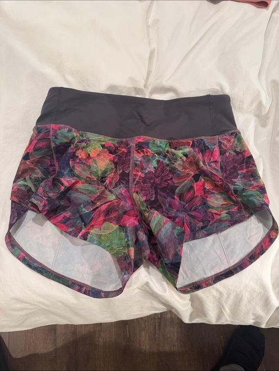 lululemon athletica Pants - Lululemon Speed Up Shorts - Vivid Floral Tone Multi / Graphite Grey